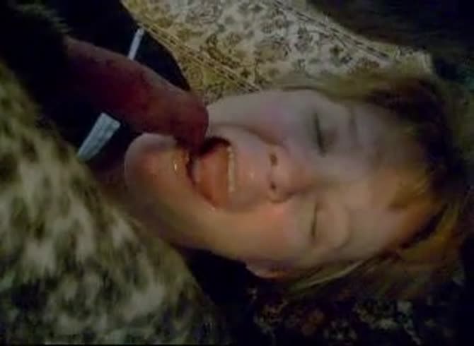 Video :MILF giving blowjob to dog and licking its huge dog cock
