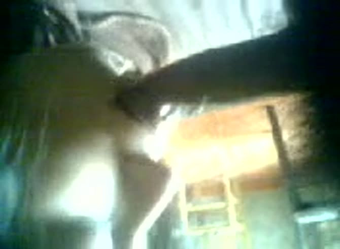 Video :Hairy dick got sucked by amateur teen